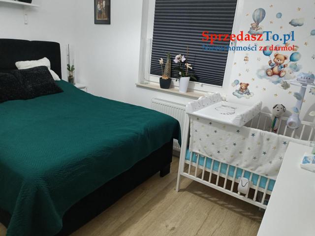 Sprzedam mieszkanie 3 pokojowe z dużym narożnym ogródkiem - 10