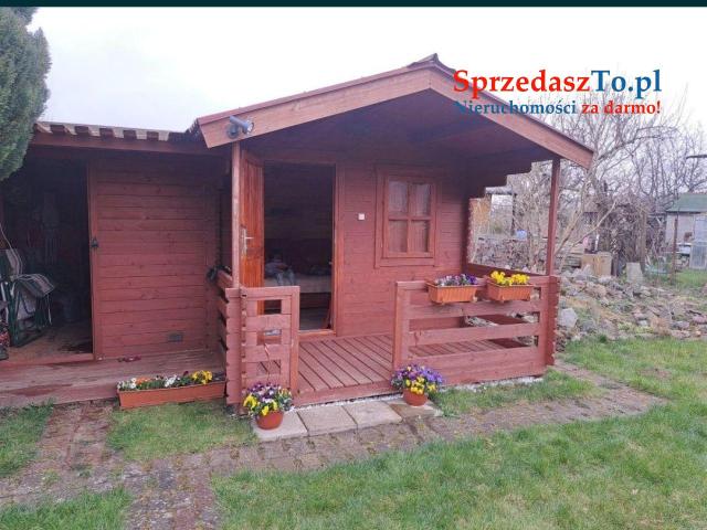 Zadbana Działka w Nieklonicach