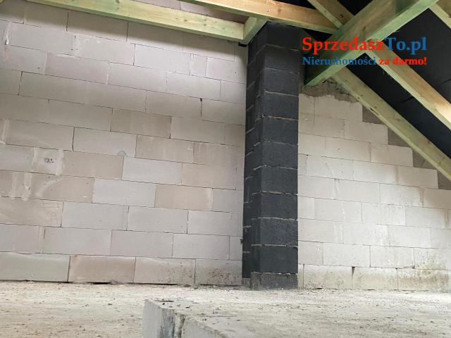 Sprzedam dom w zabudowie szeregowej w Małomicach - 10