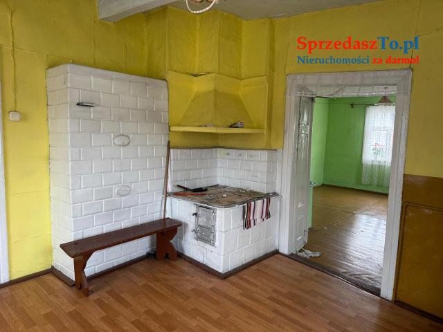 Sprzedam działkę z domem drewnianym oraz zabudową gospodarczą w miejscowości Chotcza-Józefów - 7