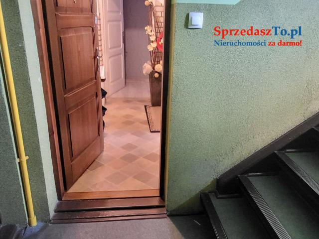 Sprzedam mieszkanie w kamienicy - 8