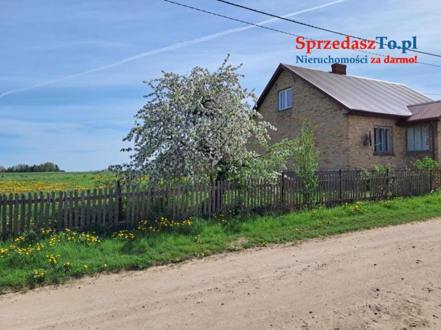 Dom ceglany z działką