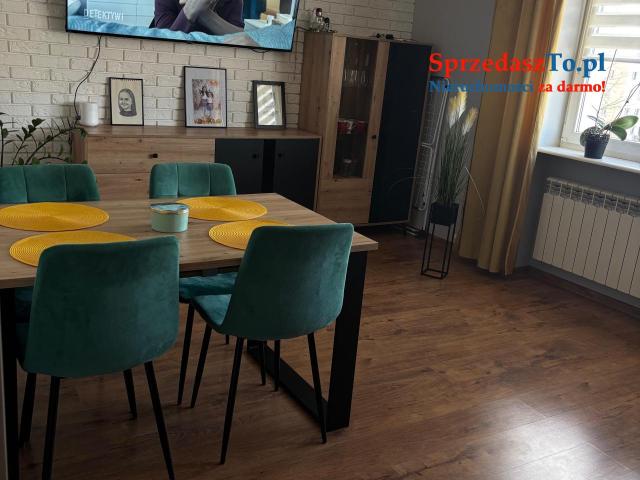 Sprzedam mieszkanie w centrum Poniatowej