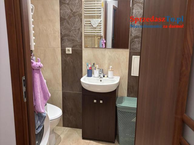 Sprzedam mieszkanie w centrum Poniatowej - 6