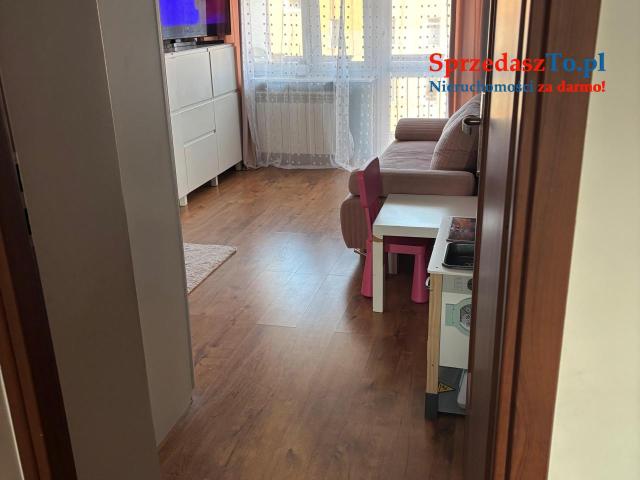 Sprzedam mieszkanie w centrum Poniatowej - 9