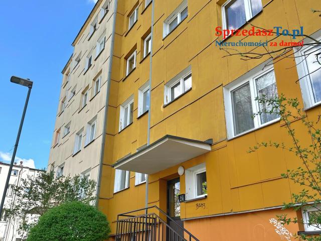3 pokoje, 6 pomieszczeń z balkonem, piwnicą w centrum Łukowa – od zaraz!