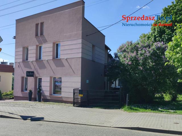 Sprzedam dom wraz z dwoma lokalami usługowo -handlowymi. - 13