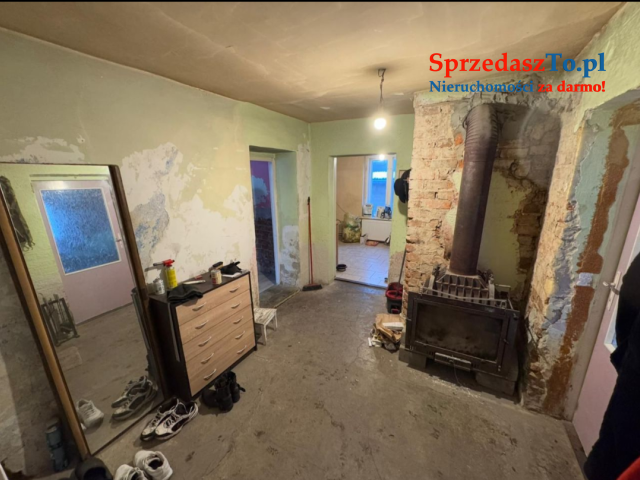 Sprzedam działkę z domem do remontu - 6