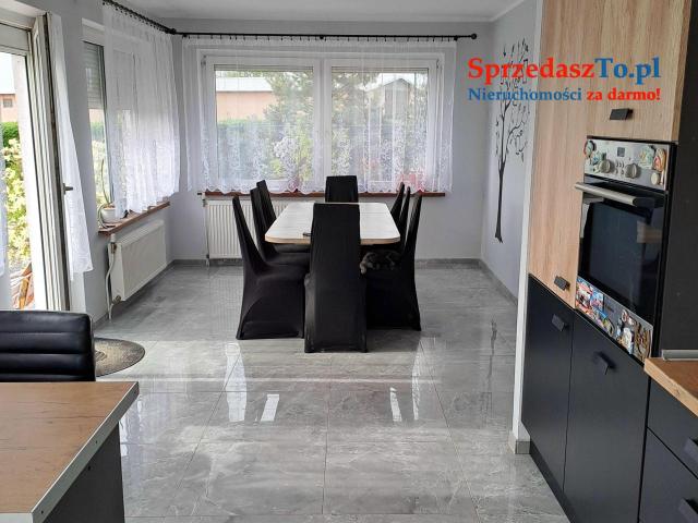 Sprzedam dom + duże pomieszczenie gospodarcze (warsztat) - 15