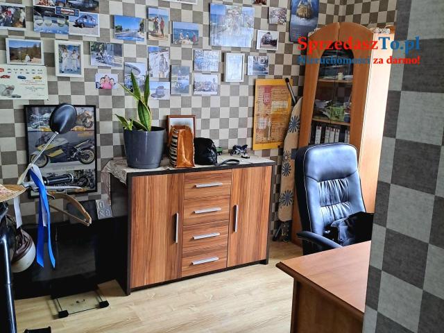 Sprzedam dom + duże pomieszczenie gospodarcze (warsztat) - 20