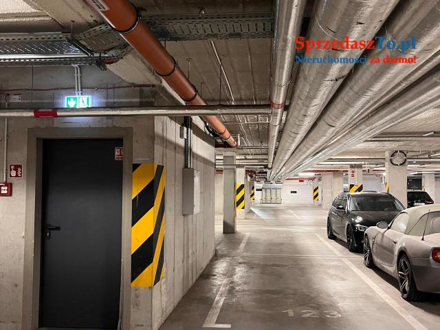 Miejsce postojowe do wynajęcia- Legnicka 59