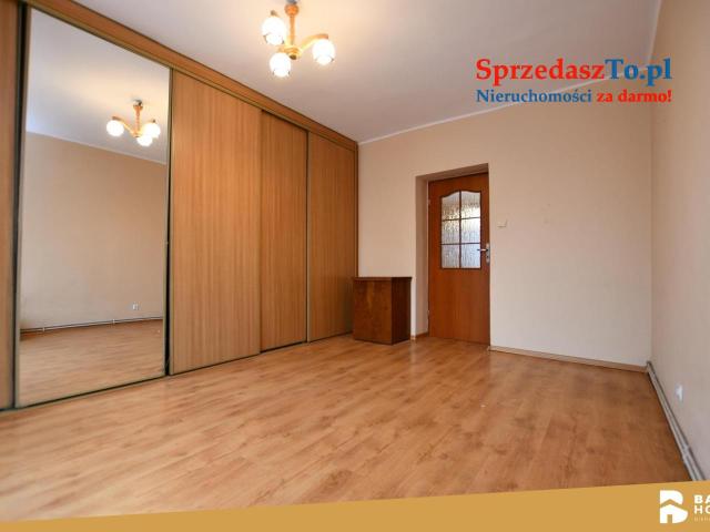 Centrum miasta | Niski czynsz | Własny parking| PKP | Centrum przesiad - 15