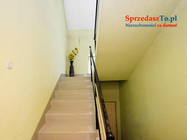 Dom w spokojnej zielonej okolicy z dużą działką - 11