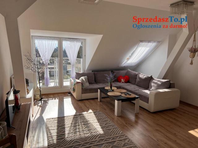 Apartament 2 pokoje Jelenia Góra Widok na Śnieżkę | 2 balkony , prywatne miejsce parkingowe