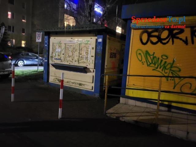 Lokal o powierzchni 20m2+magazynek 7.5m2