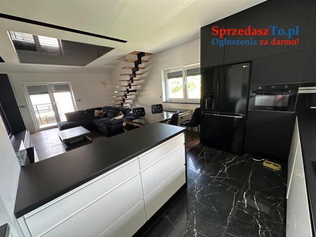 3 pokoje, bez czynszu, parking, niskie poddasze do trzymania rzeczy, niskie opłaty - 6