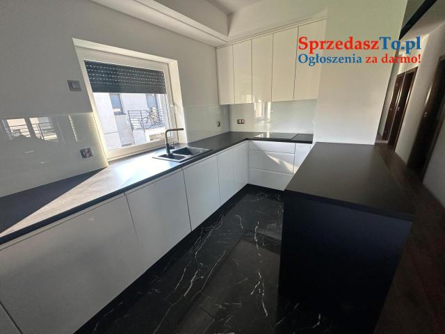 3 pokoje, bez czynszu, parking, niskie poddasze do trzymania rzeczy, niskie opłaty - 7