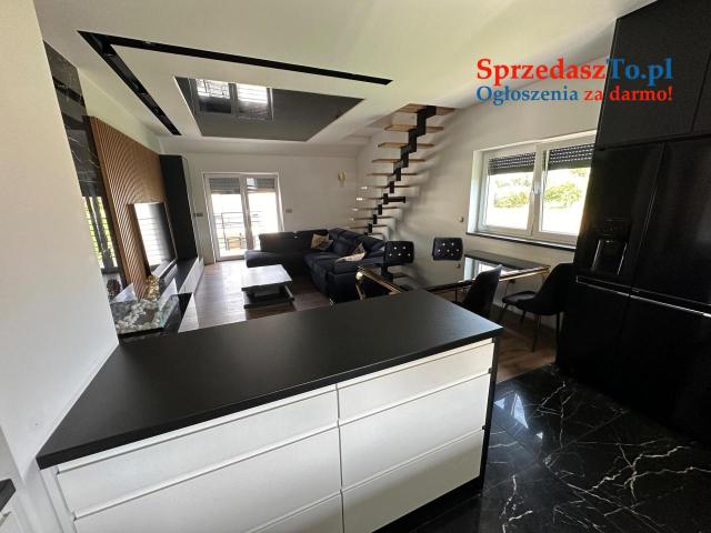 3 pokoje, bez czynszu, parking, niskie poddasze do trzymania rzeczy, niskie opłaty - 8