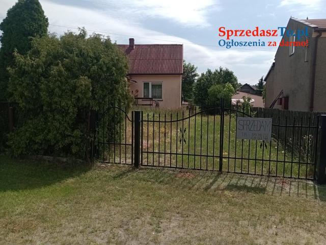Działka 870m2 z budynkiem mieszkalnym+dodatkowy budynek
