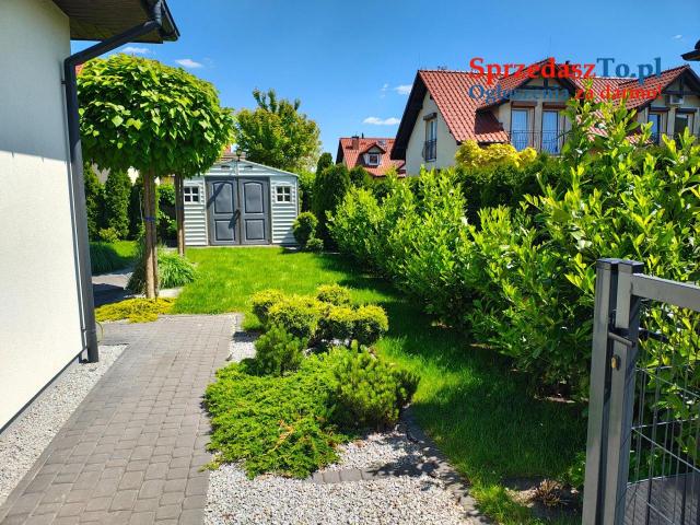 Umeblowane nowoczesne mieszkanie z tarasem i ogrodem - 16