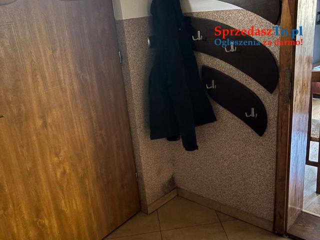 Sprzedam mały domek z dużym ogrodem
