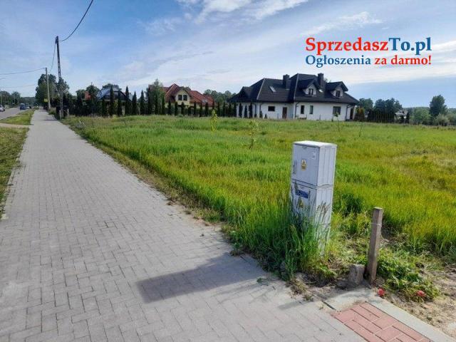 Działka w Lewickich pod dom jednorodzinny jak i pod biznes.