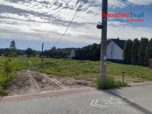 Działka w Lewickich pod dom jednorodzinny jak i pod biznes.