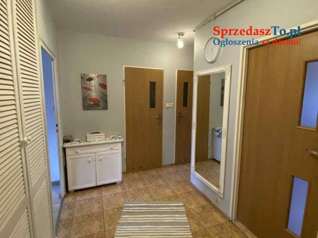 Sprzedam mieszkanie 4 pokojowe o powierzchni 77,9 m2 na 4 piętrze