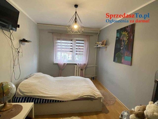 Sprzedam mieszkanie 4 pokojowe o powierzchni 77,9 m2 na 4 piętrze