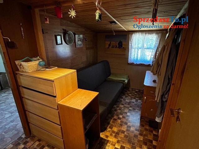 Sprzedam domek na działce - 8