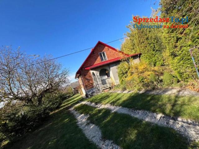 Dom na sprzedaż – przestronny, z dużą działką i budynkami gospodarczymi - 6