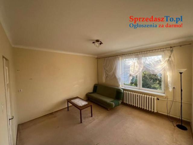 Dom na sprzedaż – przestronny, z dużą działką i budynkami gospodarczymi - 7