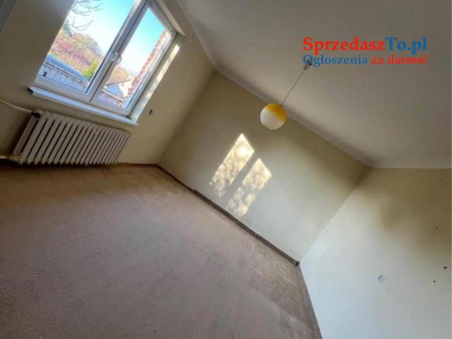 Dom na sprzedaż – przestronny, z dużą działką i budynkami gospodarczymi - 10