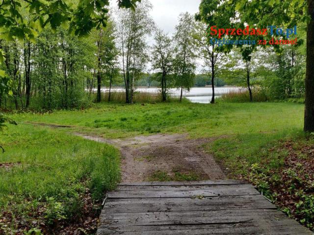Działki nad jeziorem Łukcze