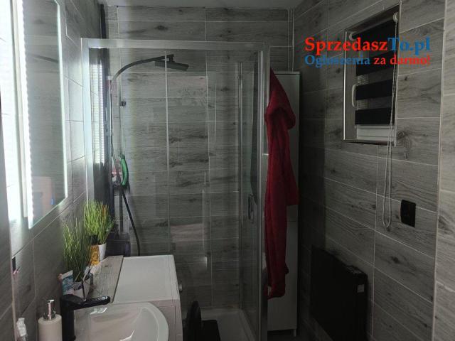 Dom z małym ogródkiem. - 9