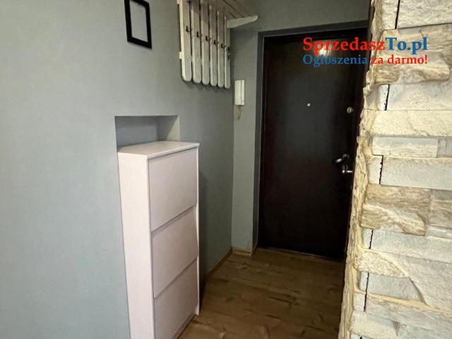 Na sprzedaż mieszkanie 2-pokojowe (plus zabudowany balkon jako 3. pokój) – ul. 3 Maja - 8