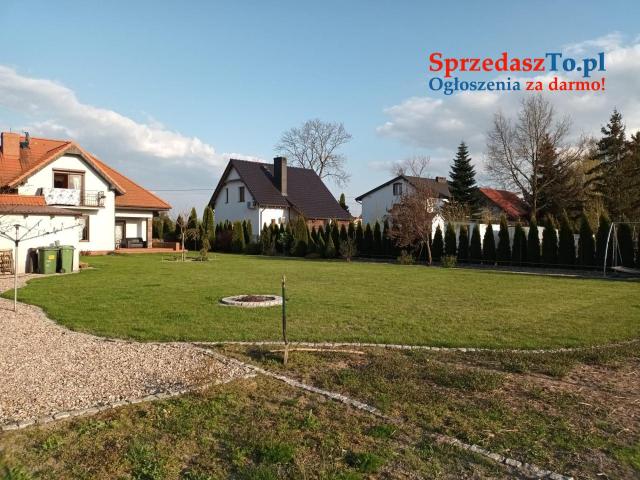 Dom jednorodzinny z ogrodem w miejscowości Pokoje k. Słupcy (gm. Słupca)