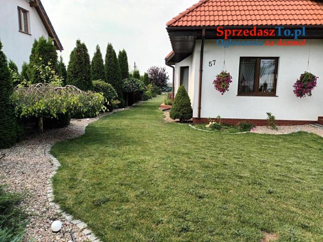 Dom jednorodzinny z ogrodem w miejscowości Pokoje k. Słupcy (gm. Słupca)