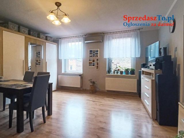 Sprzedam kawalerkę 42m2 umeblowaną - 8