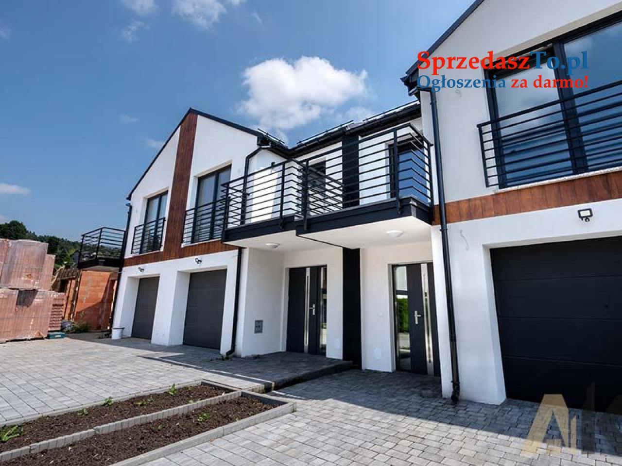 Dom z garażem na sprzedaż - 1/10