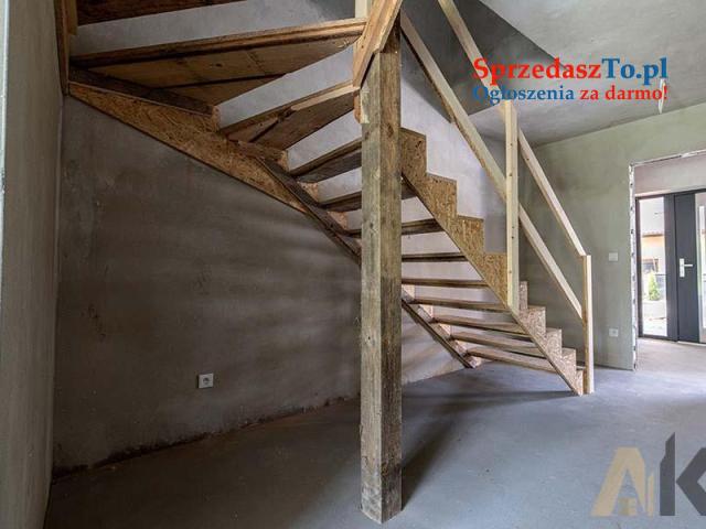 Dom z garażem na sprzedaż - 10