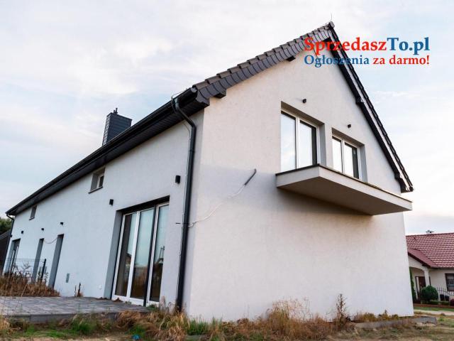 Dom w Dobroszycach z ogrodem i garażem