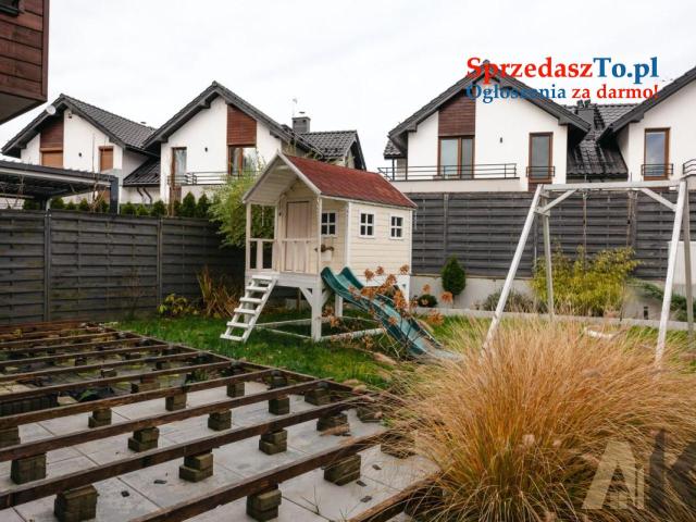 Dom z klasą w świetnej lokalizacji - 13