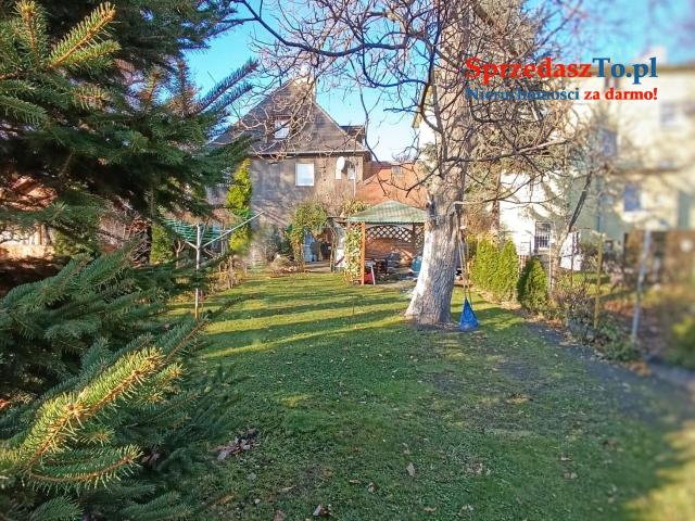 Sprzedam pół domu z ogródkiem i garażem, bezczynszowe - 10