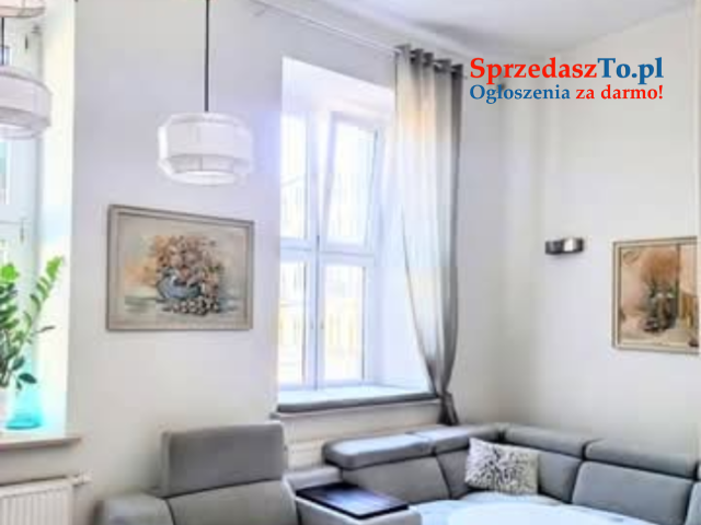 Piękne, loftowe mieszkanie w kamienicy. Z garażem i gruntem.