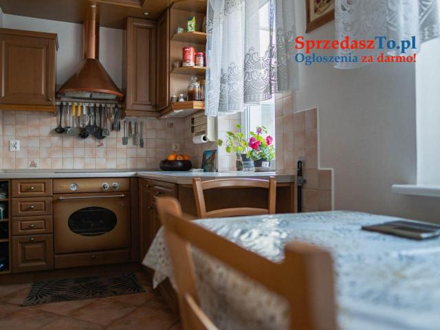 Rozkładowe mieszkanie w cichej okolicy - 10