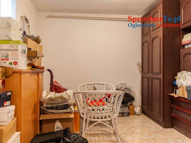 Rozkładowe mieszkanie w cichej okolicy - 15