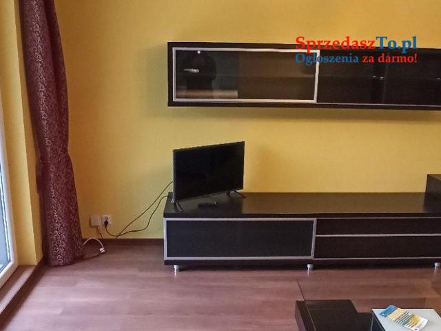 kawalerka z balkonem i komórką bezpośrednio