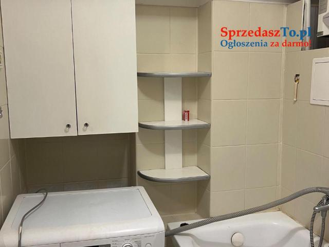 Sprzedam mieszkanie 33,34m2, 2 pokoje, kuchnia, łazienka, na 1 piętrze plus piwnica - 15