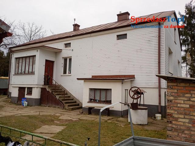 Nieruchomość gruntowa z budynkami